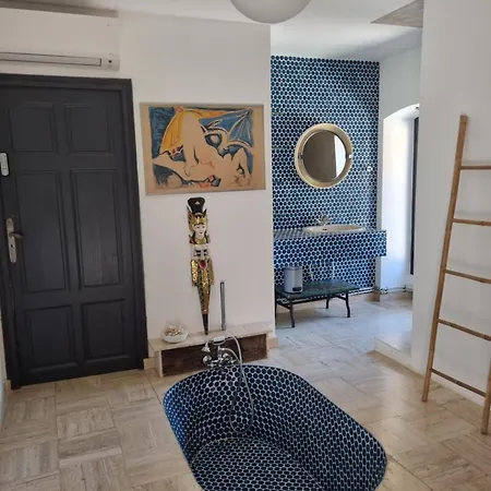 Вилла Ferme Canioni